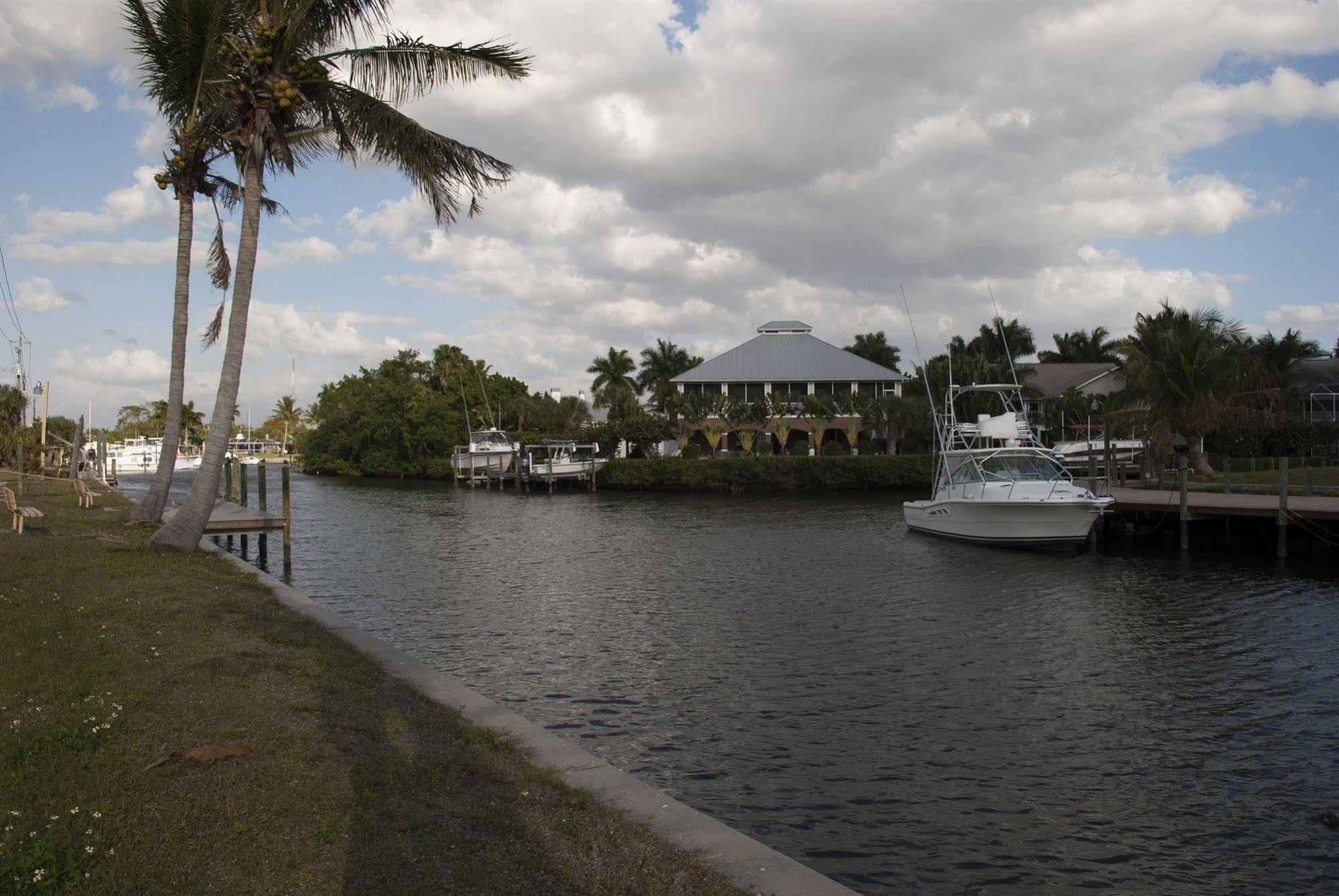 Tahitian Inn Fort Myers Beach Exterior foto